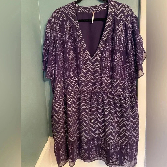 Free People shift dress - purple with metallic pattern -large - great condition - Picture 1 of 7